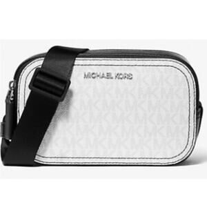 NWT Michael Kors cooper camera bag in bright white and black